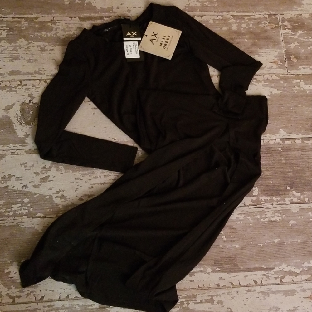 NWT black bodycon dress, fits more like size 2
